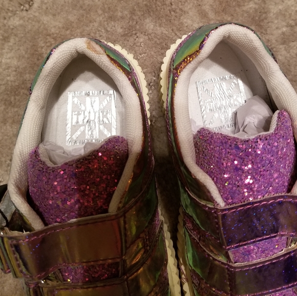 'Puschia' Hologram Creepers - Picture 4 of 7